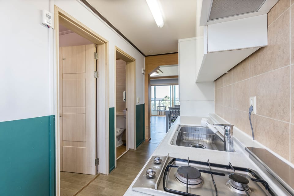 Superior Room | Private kitchen | Fridge, electric kettle