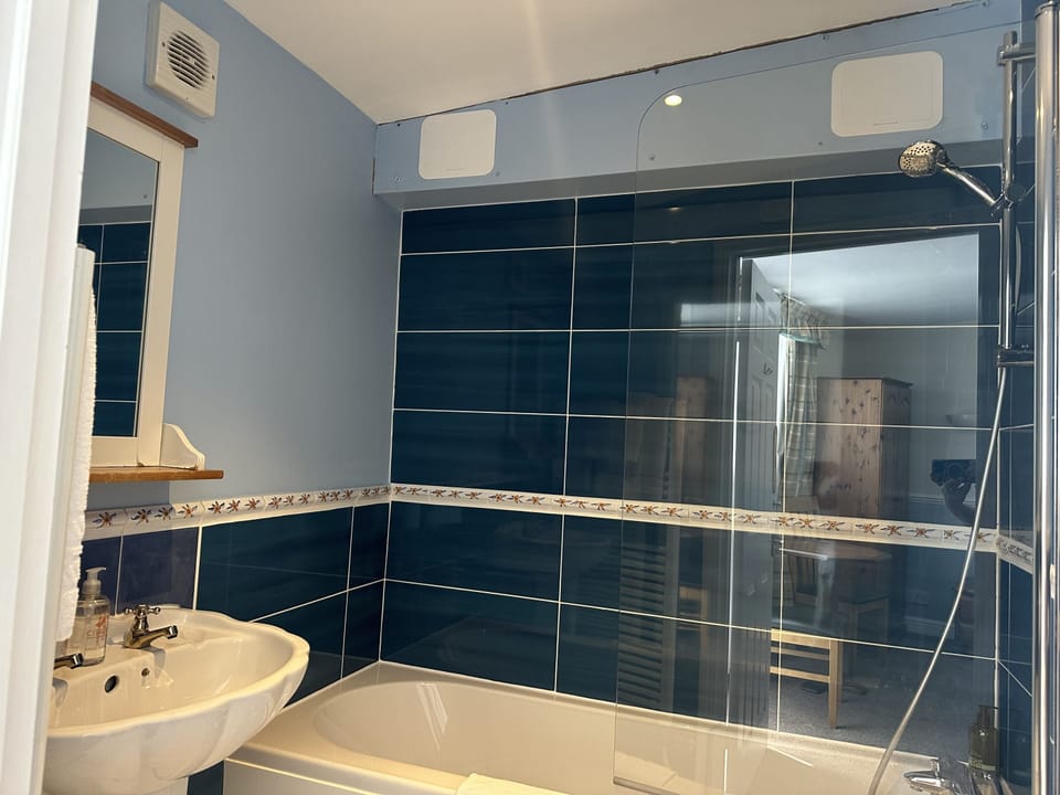 The Lindum Bed and Breakfast in Hastings