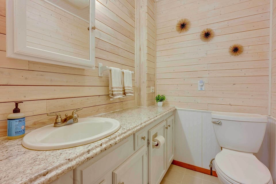 Main House | Half Bathroom | Complimentary Toiletries