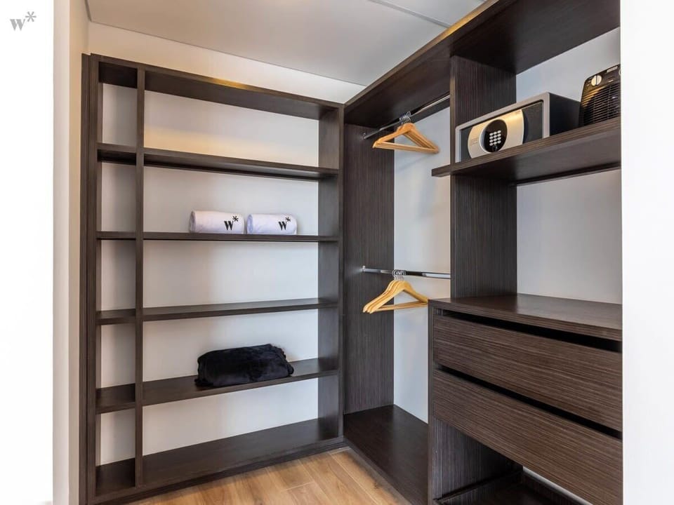 Equipped closet