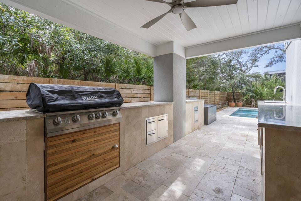 Sunshine calls for bbq and fun in the sun
