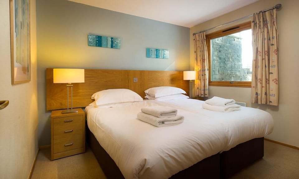 Club Chalet | Iron/ironing board, free WiFi