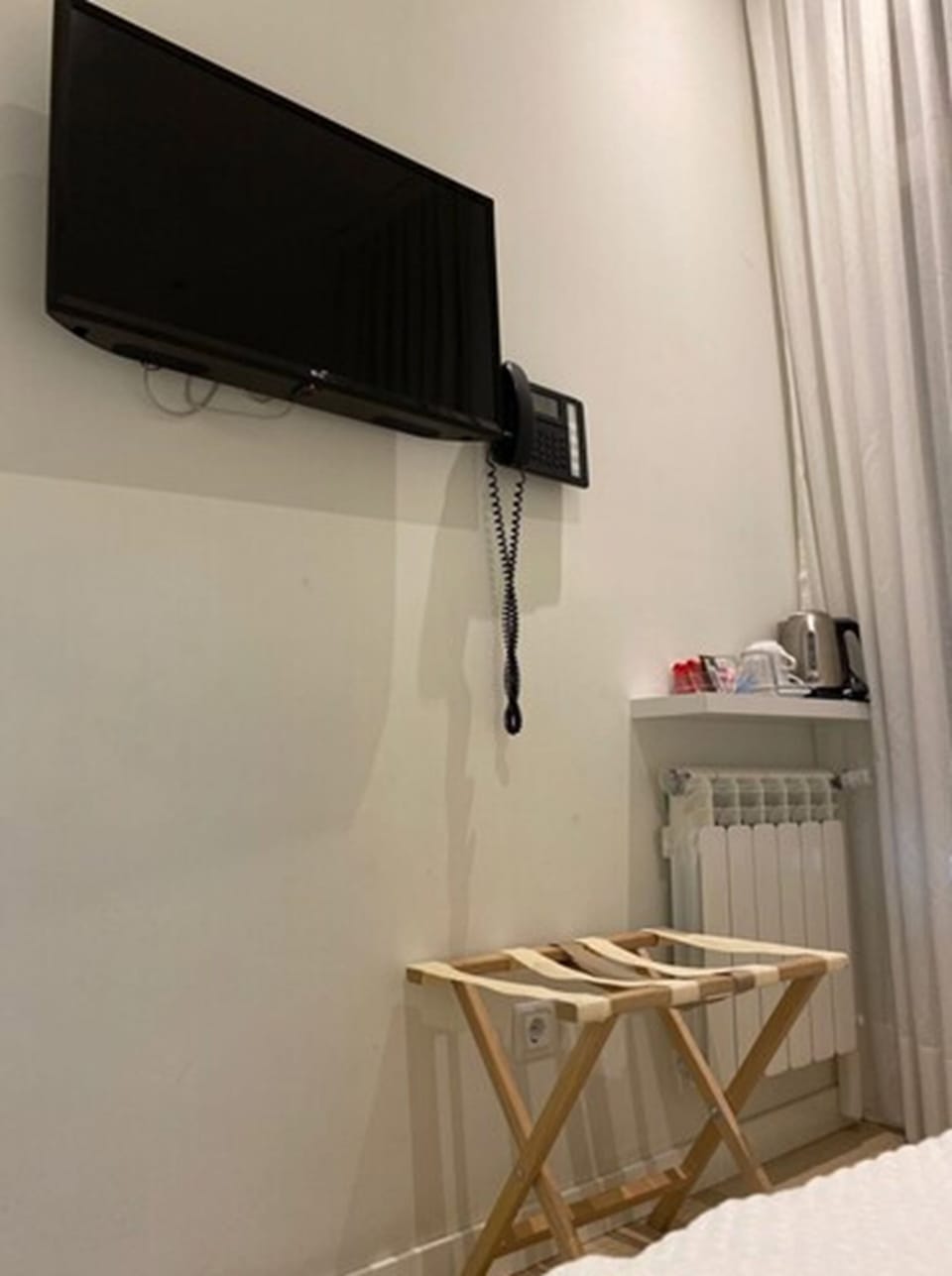 Minibar, in-room safe, desk, free WiFi