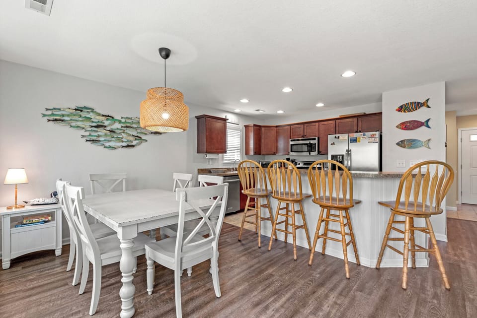 CLP113: Aqua Adventure | Mid Level Dining Area and Kitchen