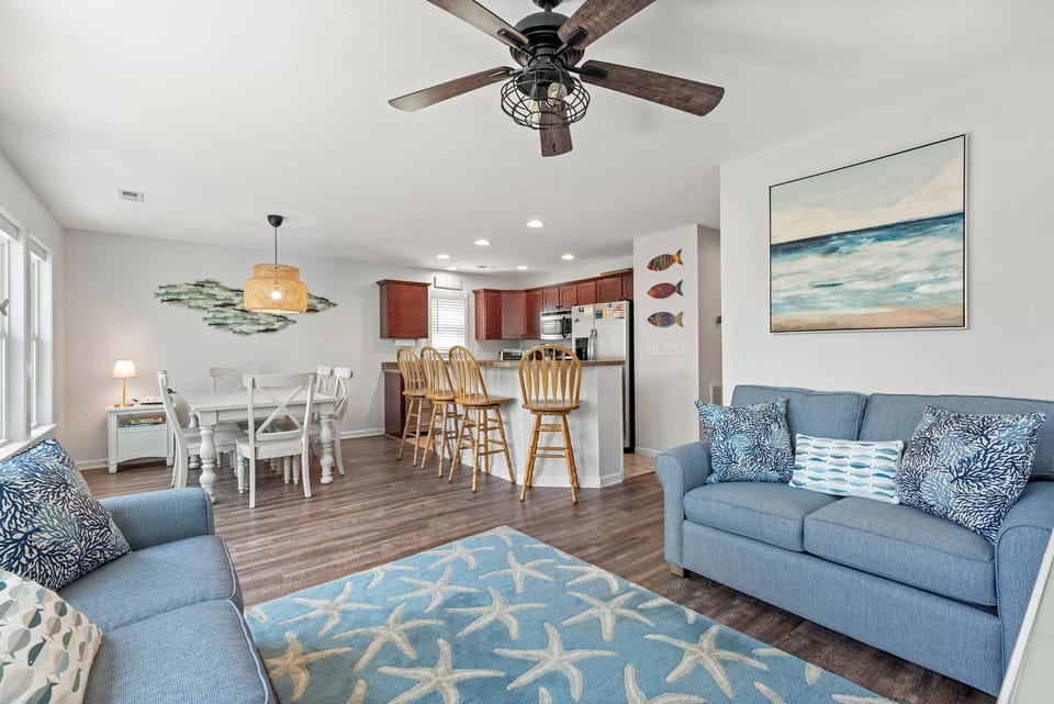 CLP113: Aqua Adventure | Mid Level Living Area