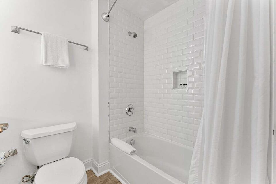 Full bathroom