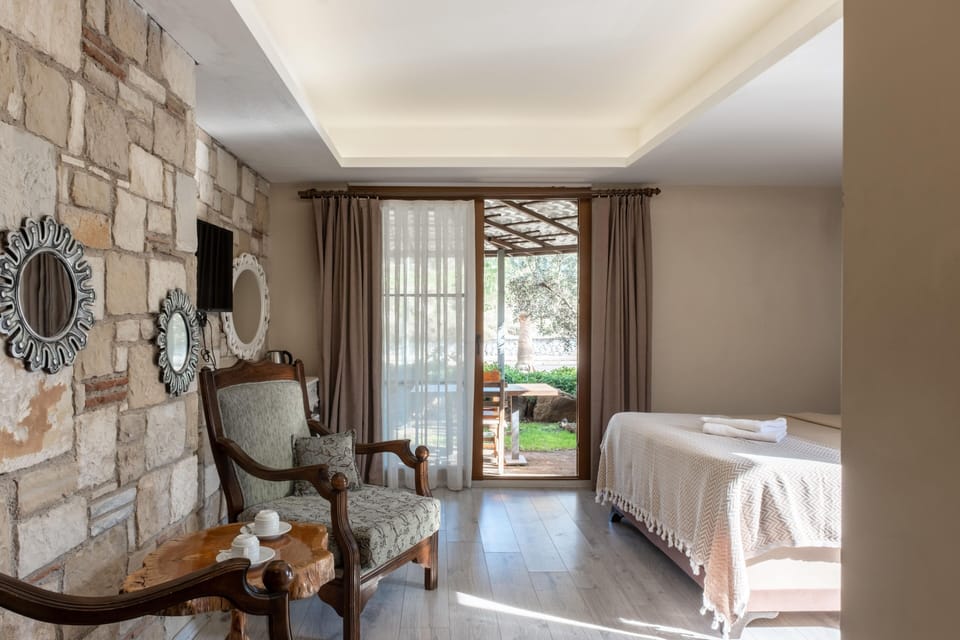 Superior Double Room | Minibar, free WiFi, bed sheets