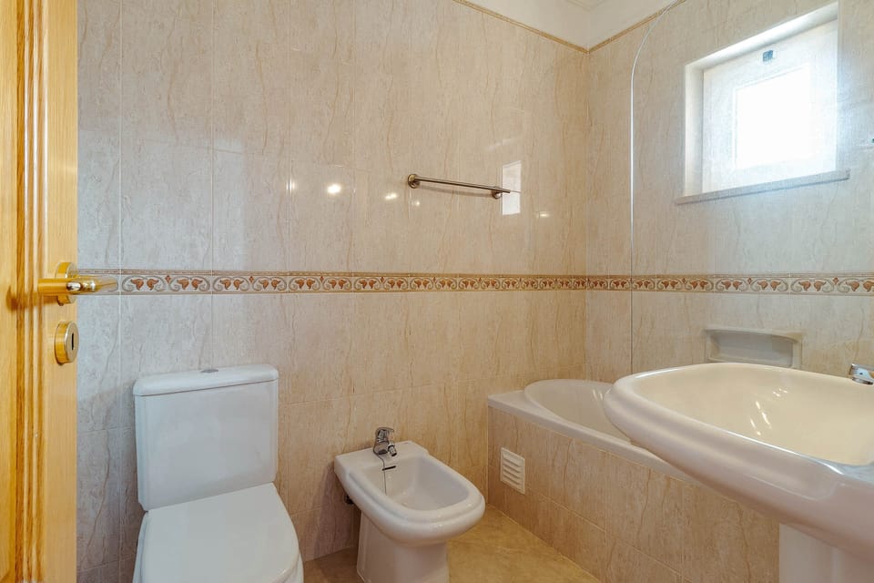 Oasis Parque AT17 2 Bed Apt. En-suite