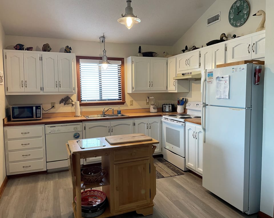 Main Level,Kitchen,