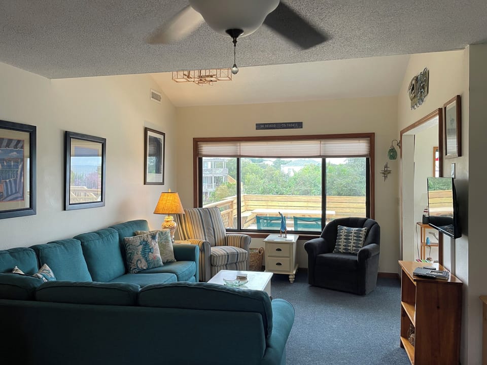 Main Level,Living Area,