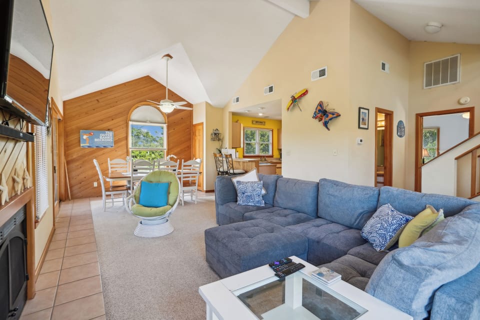 Upper Level,Living Area,