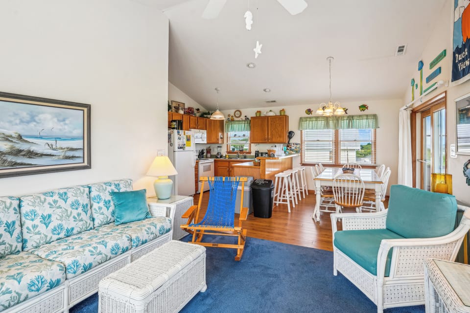 Main/Upper Level,Living Area,