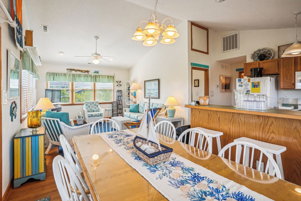 Main/Upper Level,Dining Room,