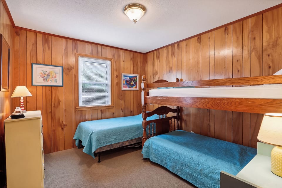 Main Level,Bedroom,
