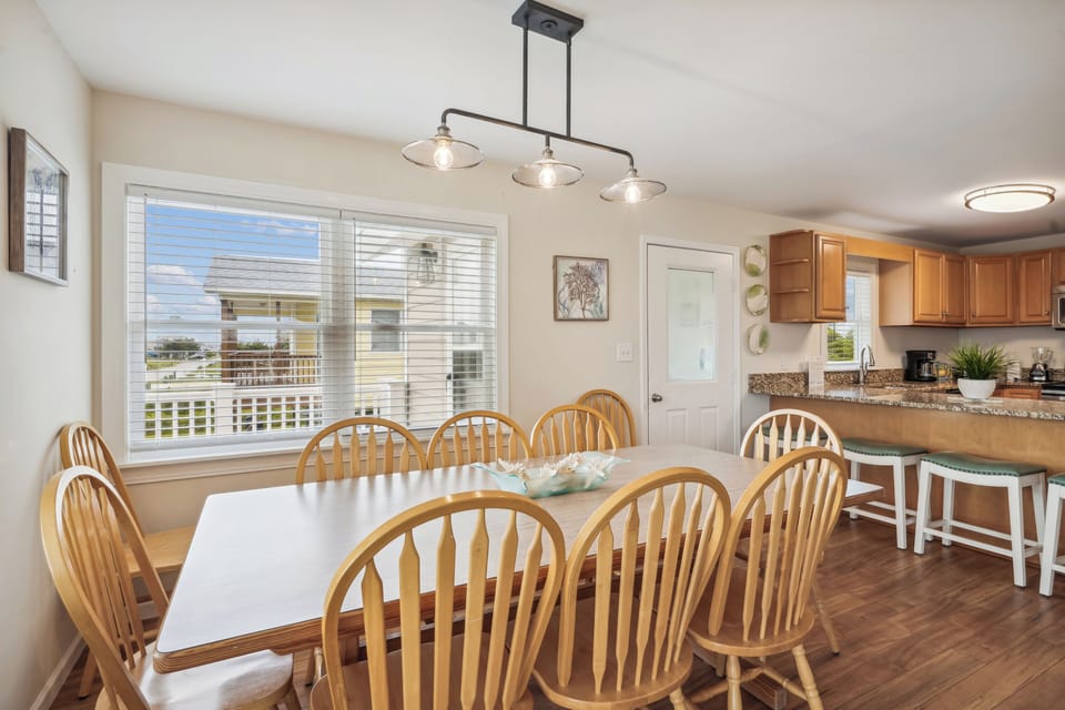 Main Level,Dining Area,
