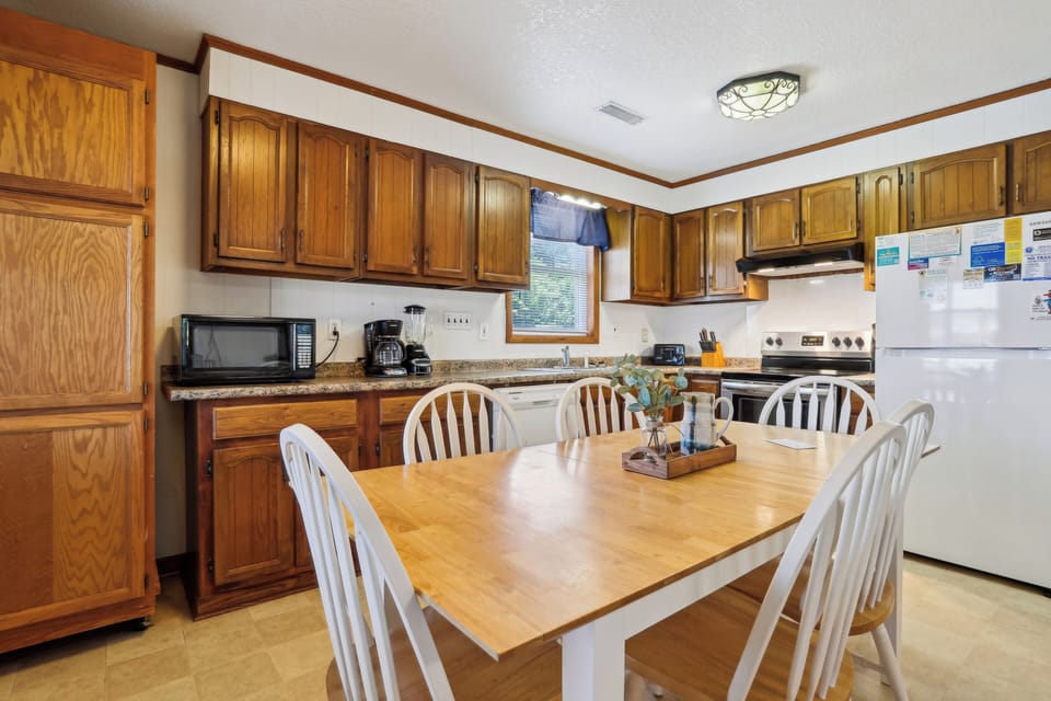 Main Level,Kitchen,