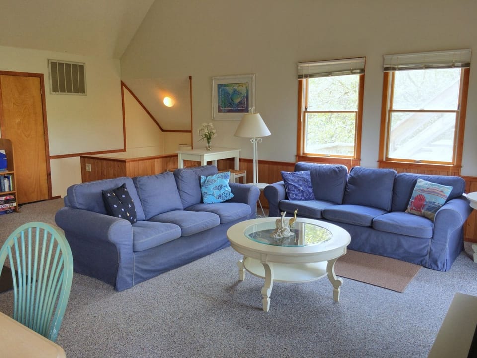 Upper/Main Level,Living Area,