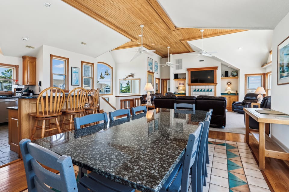 Main Level,Dining Room,