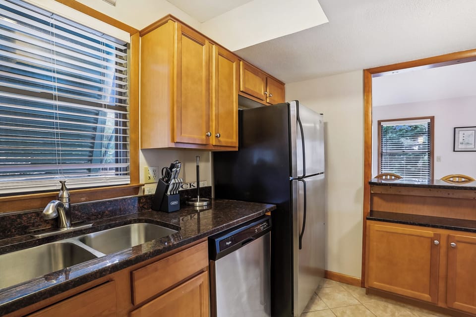 Main Level,Kitchen,