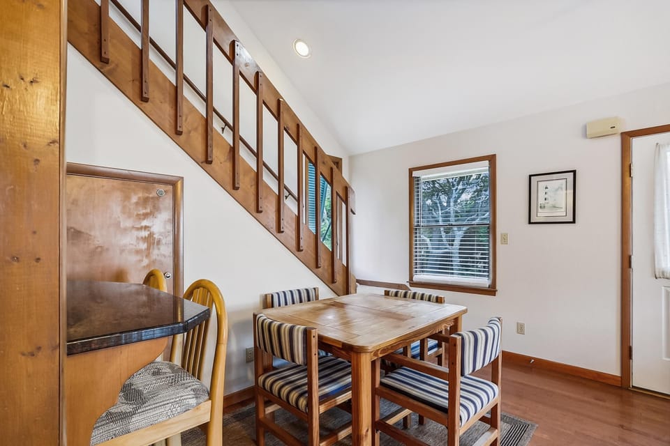Group,Dining Area,