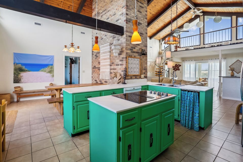 Main Level,Kitchen,