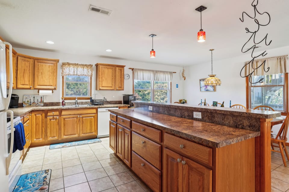 Main Level,Kitchen,