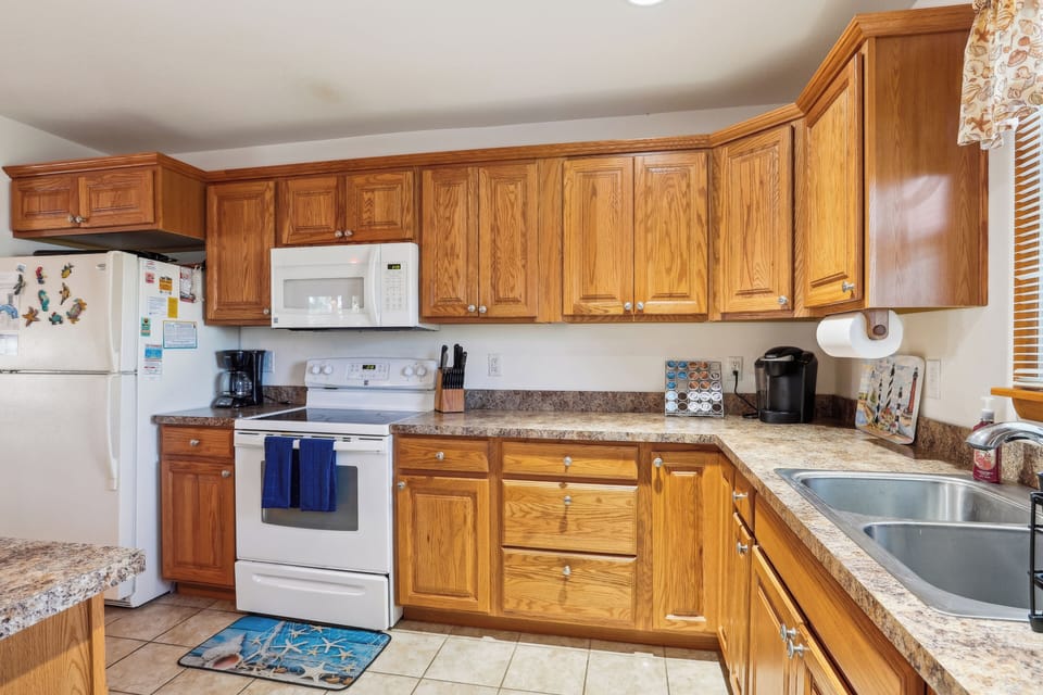 Main Level,Kitchen,