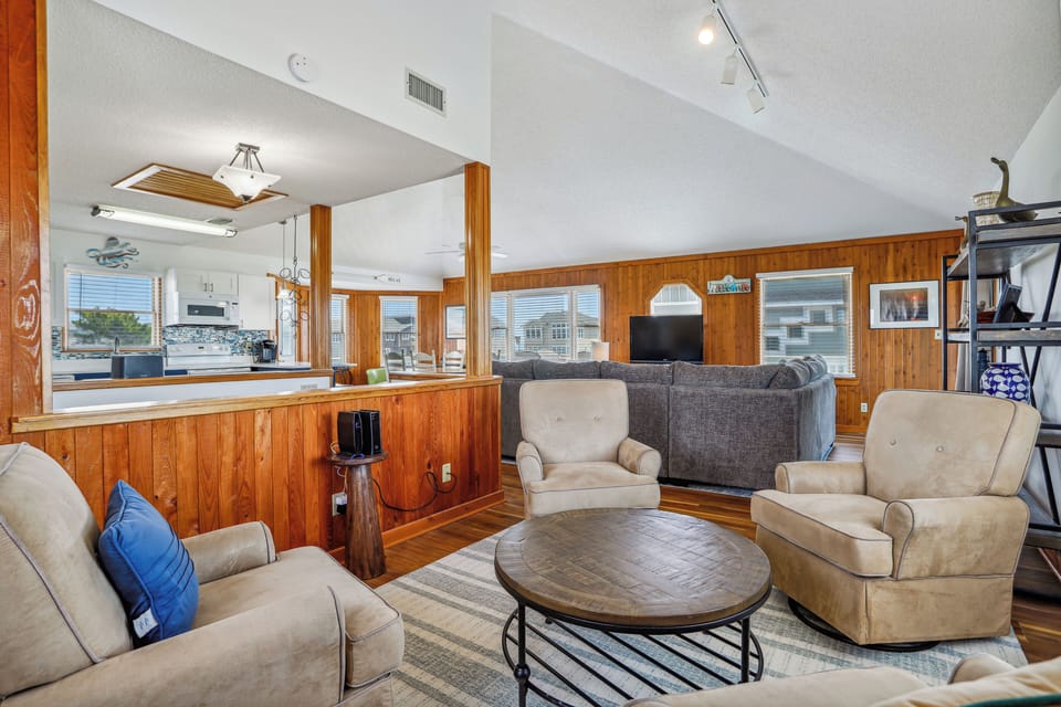 Main Level,Living Room,