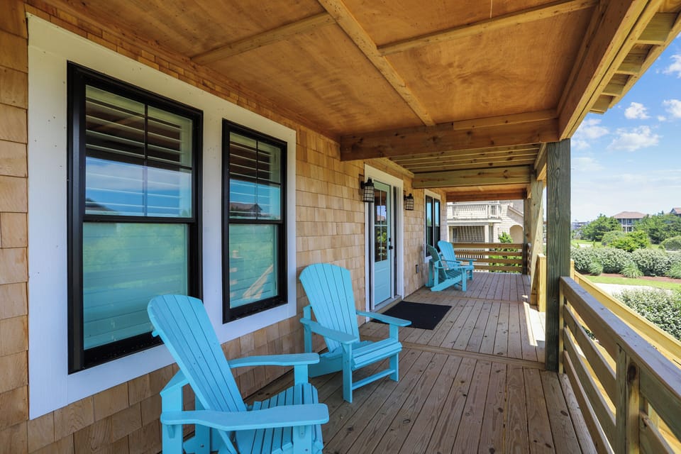 Middle Level,Deck,