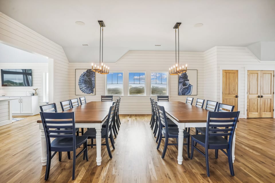 Main/Upper Level,Dining Room,