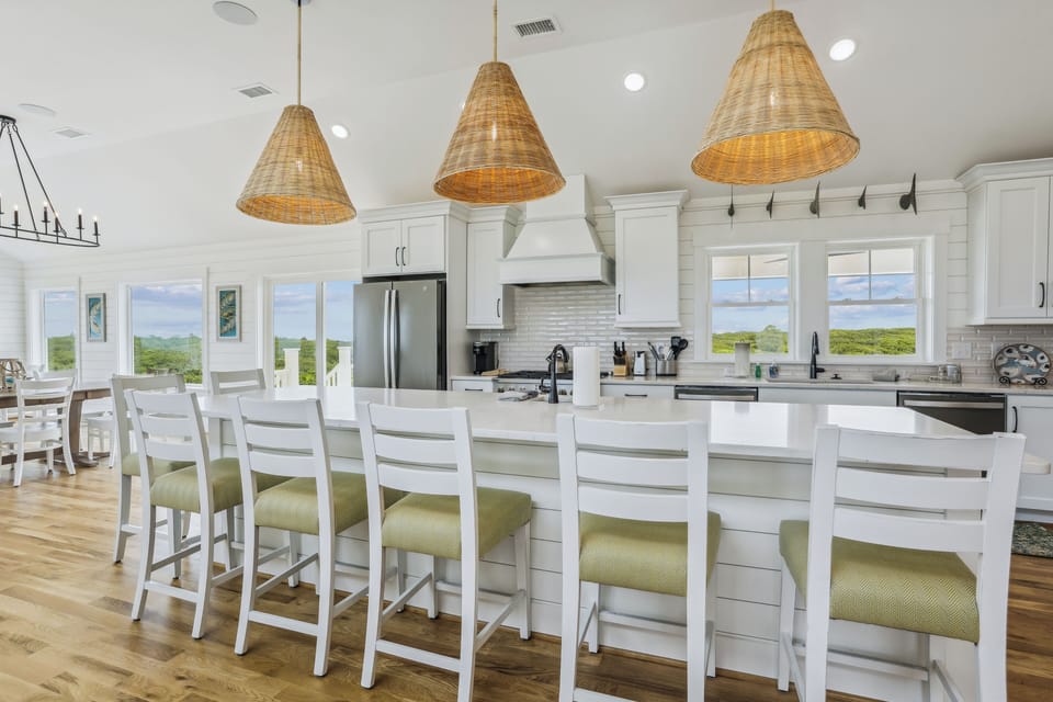 Main Level,Kitchen,