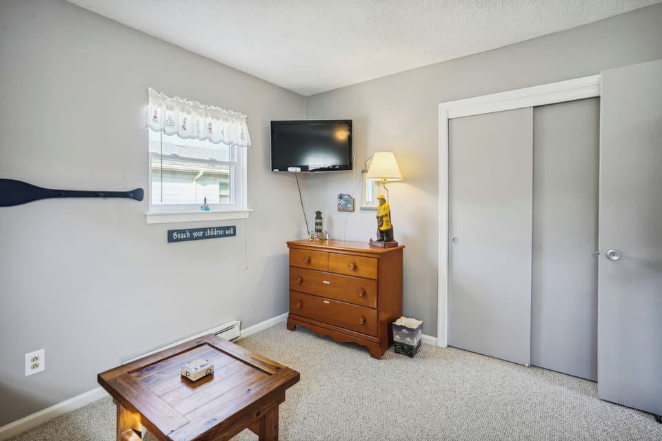 Main Level,Bedroom,