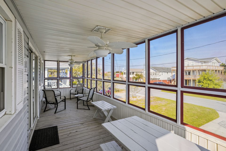 Main Level,Screened Porch,