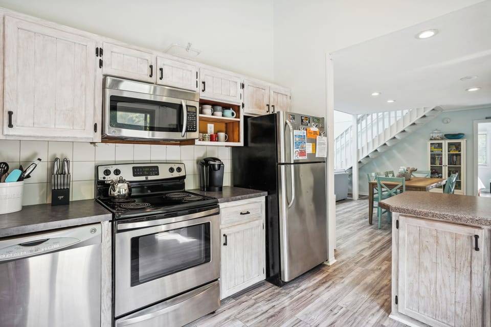 Main Level,Kitchen,