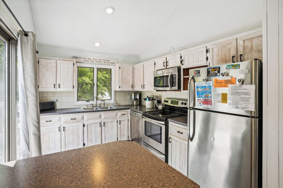 Main Level,Kitchen,