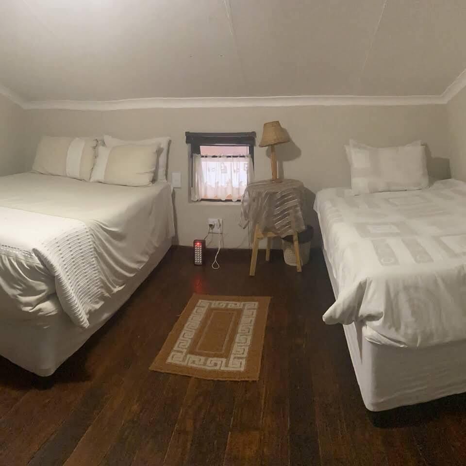 Laptop workspace, iron/ironing board, WiFi (free)