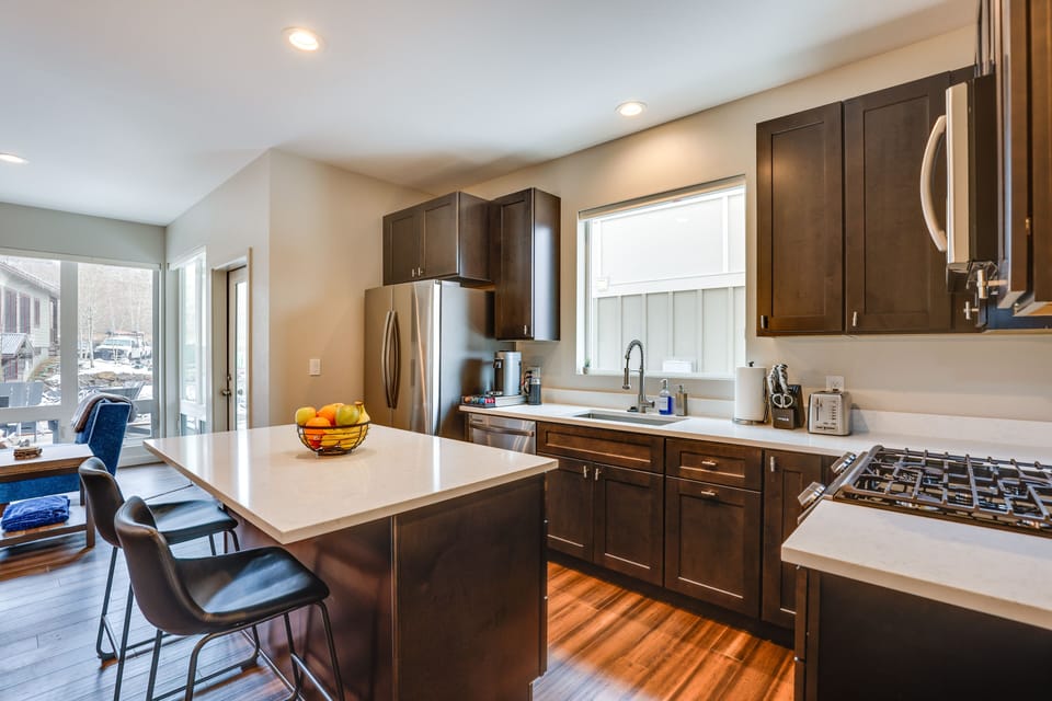 Kitchen | Coffee Maker | Blender | Crockpot | Cooking Basics | Spices