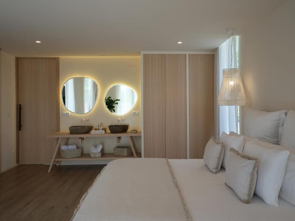 Villa | 1 bedroom, Egyptian cotton sheets, premium bedding, down comforters