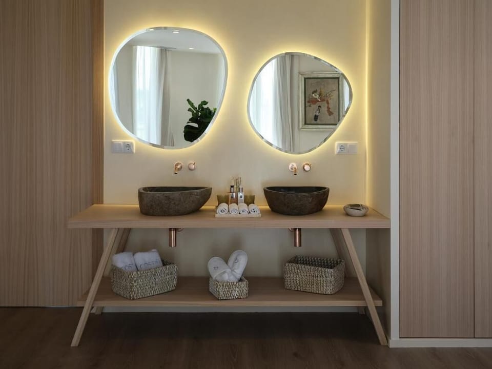 Villa | Bathroom | Shower, rainfall showerhead, hair dryer, bathrobes