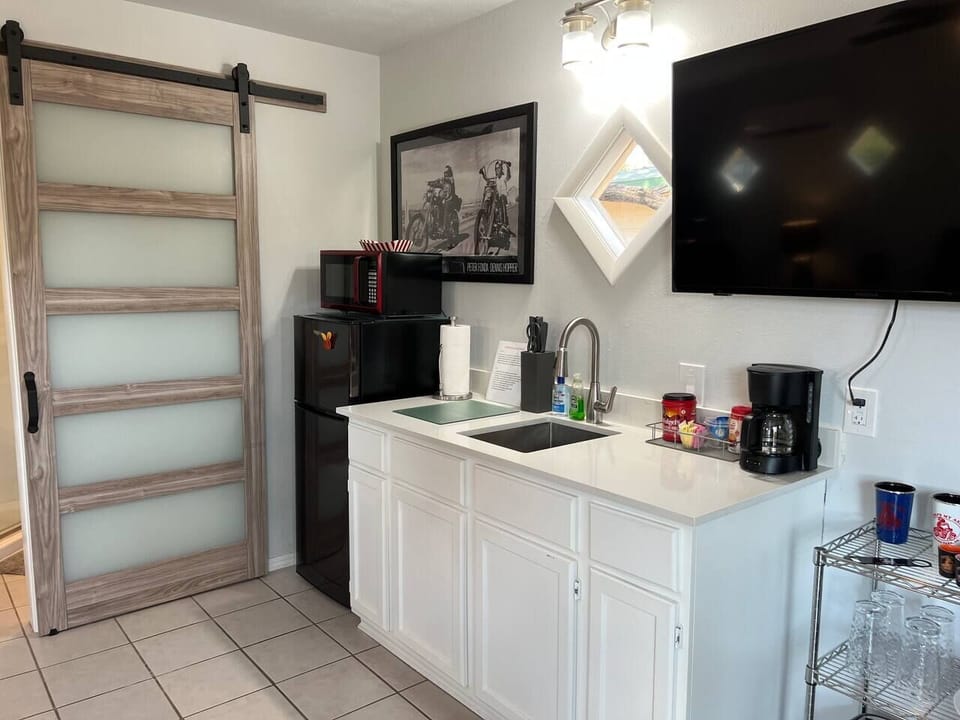 Kitchenette