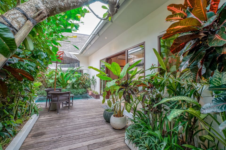 Honeymoon Villa, 1 King Bed | Garden view