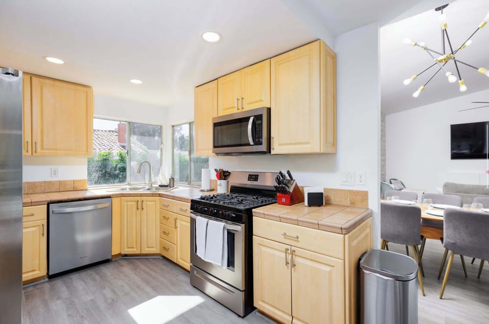Fully equipped kitchen