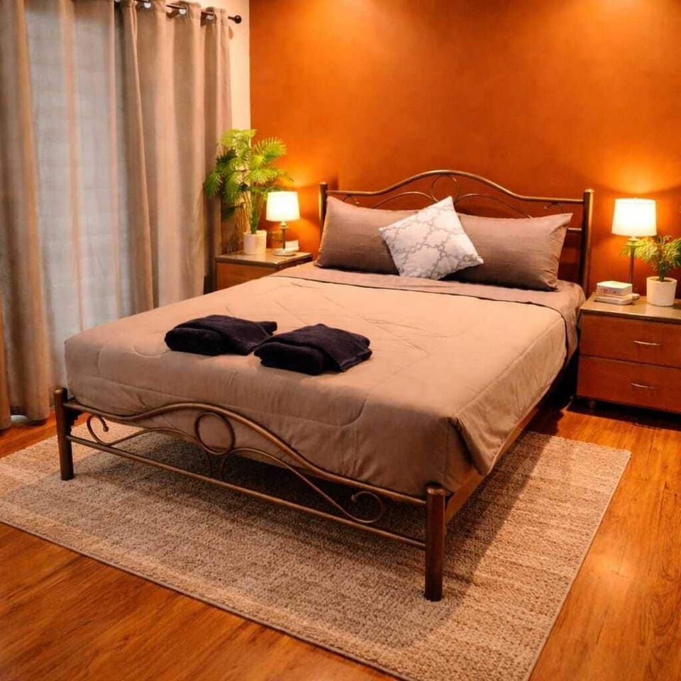 Exclusive Room | Hypo-allergenic bedding, memory foam beds, individually decorated