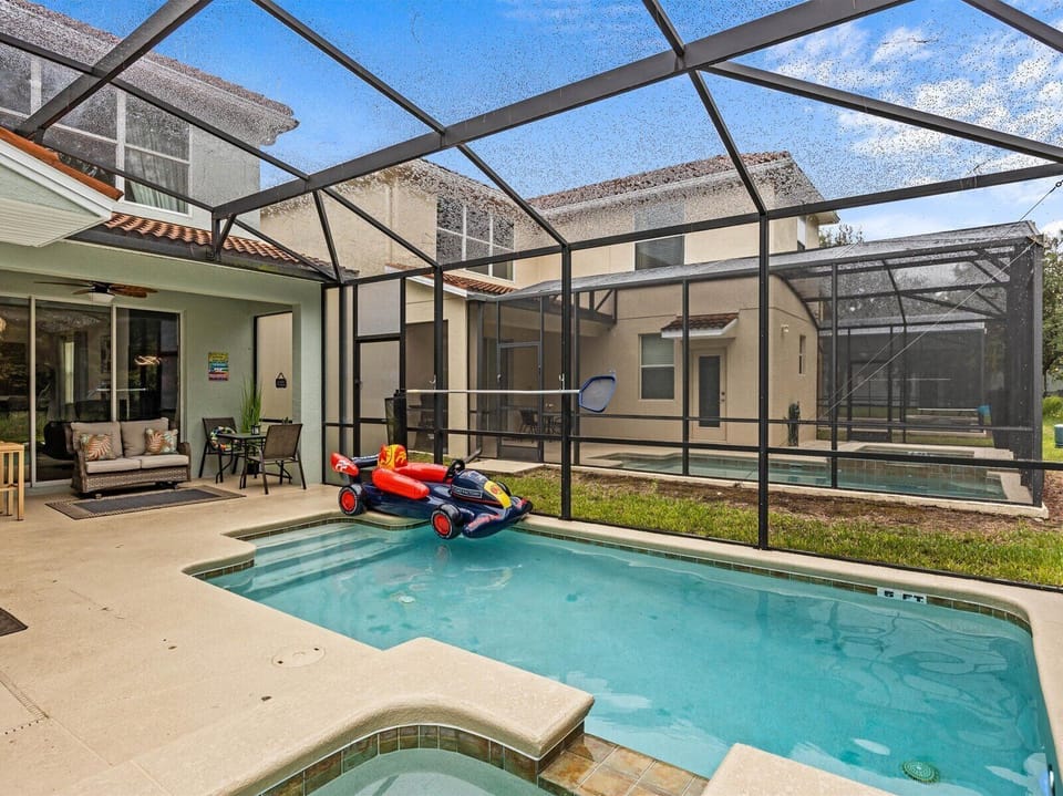 Heated Pool with hot tub spa and backyard privacy