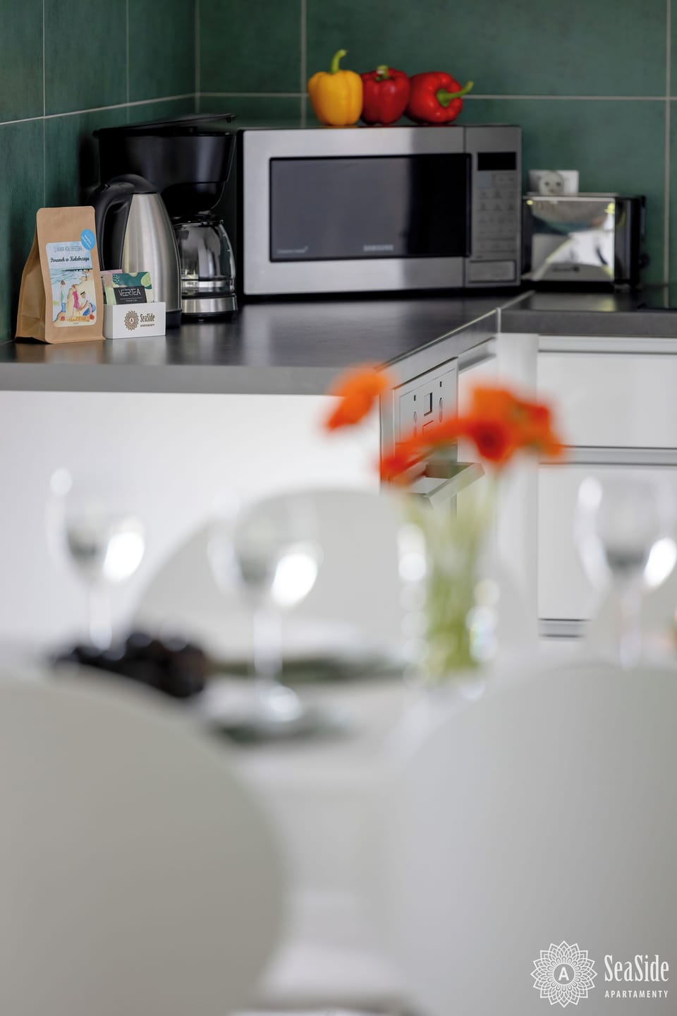 Comfort Apartment | Private kitchen | Fridge, oven, stovetop, dishwasher