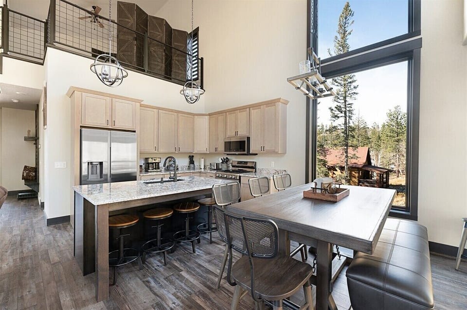 Kitchen/Dining