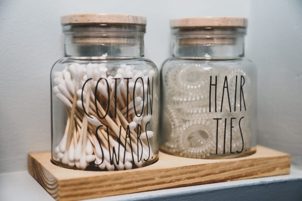 Bathroom amenities
