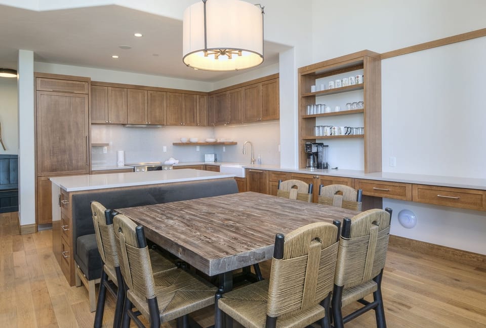 Condo, 3 Bedrooms | Dining