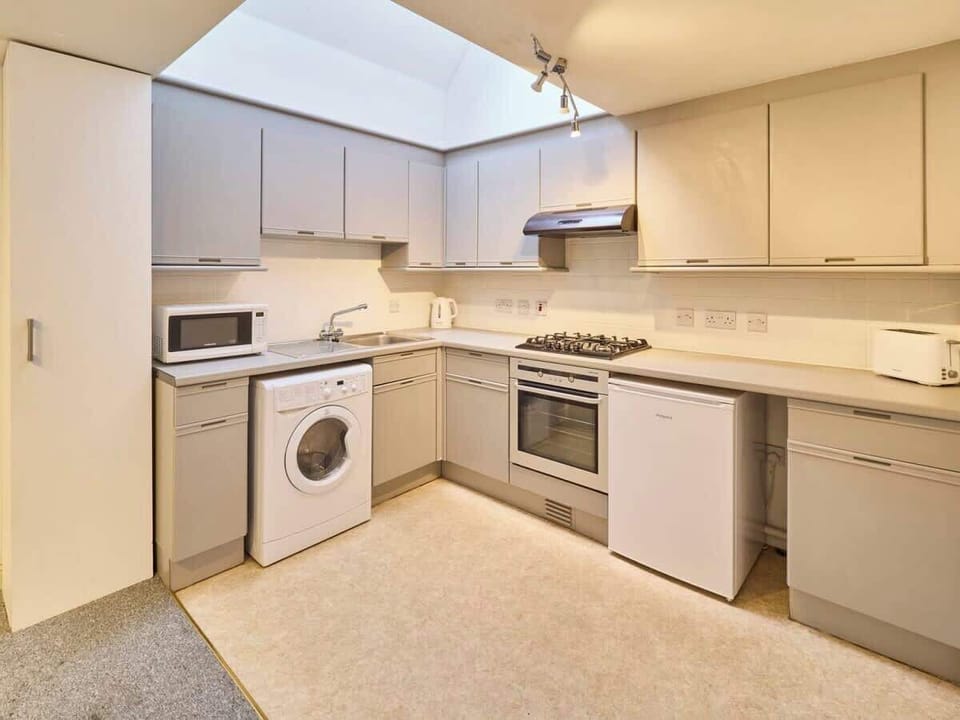 Queen's Corner, Canterbury - Host & Stay