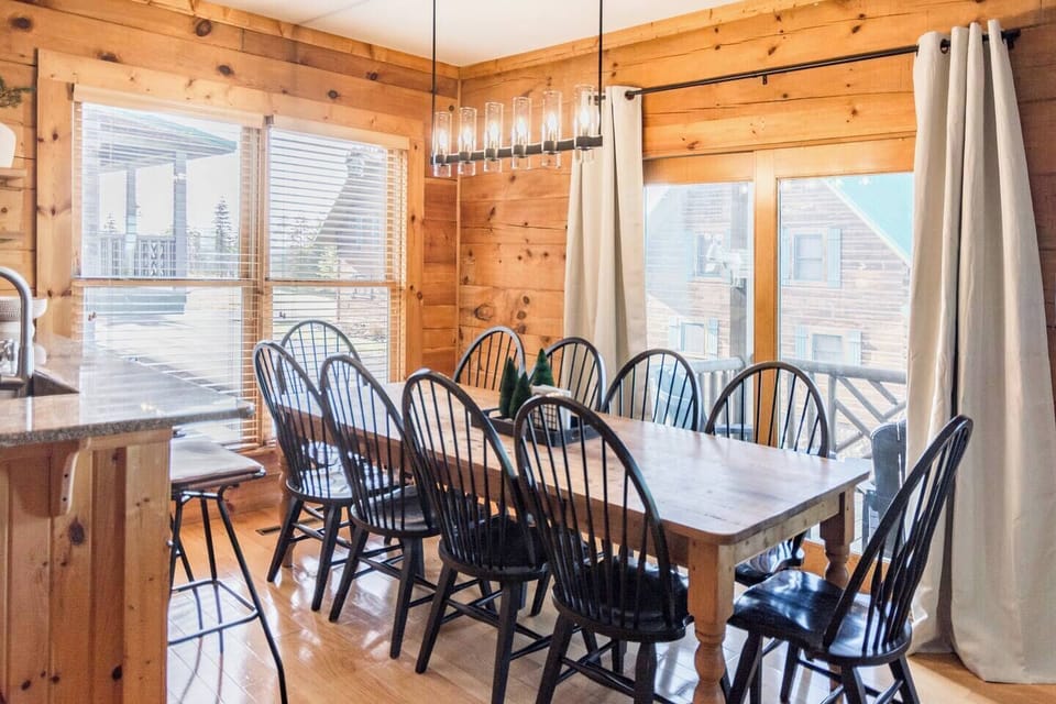 Dining table for 10 plus 2 bar stools